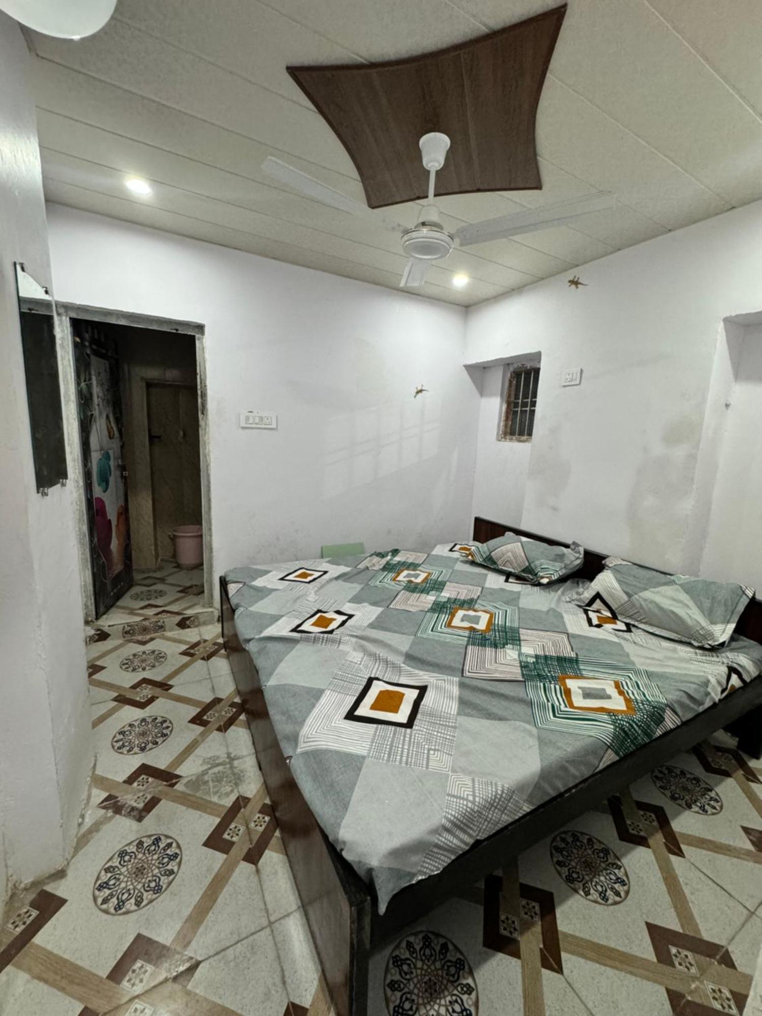 Pakhi Residency 호텔 Vrindāvan 외부 사진
